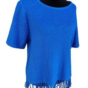Chicos 0 (XS-4-6) -Women’s top with back zipper, fringe hem short sleeves
